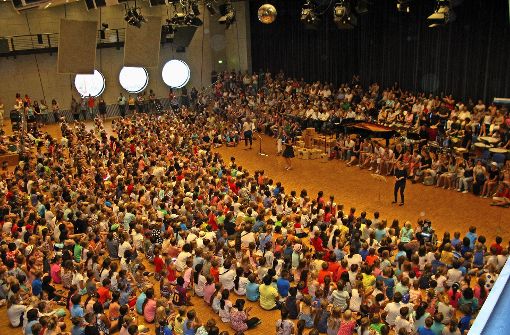 1300 Kinder klauen die Kokosnuss - Stuttgarter Nachrichten