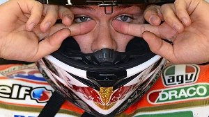Stefan Bradl soll in der Moto-GP mehrfach einen Platz bei der Siegerehrung ergattern. Foto: dpa