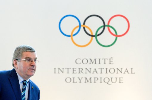 IOC-Chef Thomas Bach lässt Hintertür für russische Athleten offen Foto: AFP