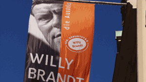 Das Willy-Brandt-Haus in Lübeck erinnert an den Altkanzler.  Foto: Brünjes