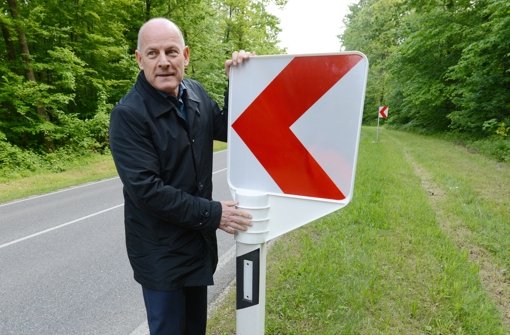 Macht sich mit seinen Plänen zum Tempolimit auf Autobahnen keine Freunde bei der CDU: Verkehrsminister Hermann. Foto: dpa