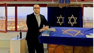 Rabbiner Yaakov Yosef Yudkowsky in der Synagoge in Emmendingen Foto: Brenner