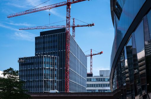 Das Daimler-Werk Untertürkheim ist derzeit eine Großbaustelle – auch im übertragenenen Sinne. Foto: Lichtgut/Max Kovalenko