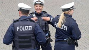 Die Polizei beweist mit einem Aprilscherz Humor (Symbolbild). Foto: imago images / Rudolf Gigler/Rudi Gigler