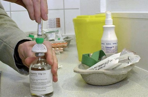 Diamorphin ist synthetisch hergestelltes Heroin und wird auch in der Therapie von Junkies eingesetzt. In Stuttgart soll die Behandlung von 40 bis 60 Patienten Ende 2013 starten. Foto: AP
