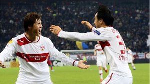 Japanischer Albtraum für Steaua Bukarest:  Gotoku Sakai (li.) und Shinji Okazaki schossen für den VfB insgesamt drei  Tore. Foto: Baumann