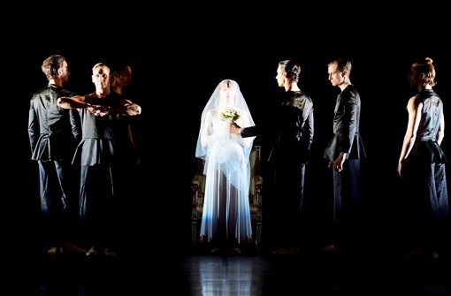 Szene aus Maged Mohameds „Paradise“, das am Mittwoch im Schauspielhaus in Stuttgart aufgeführt wurde Foto: Stuttgarter Ballett