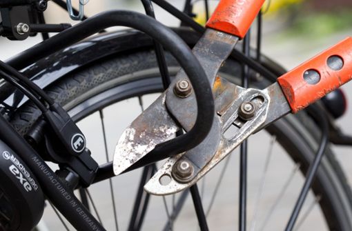 Vor allem hochwertige Fahrräder werden gestohlen. Der Grund: Sie sind schlecht gesichert. Foto: dpa/Friso Gentsch