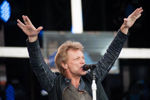 Bon Jovi in Stuttgart: 30.000 Fans auf dem Wasen waren begeistert. Foto: Timo Deiner