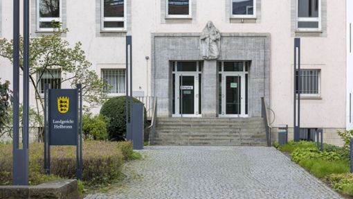 Das Landgericht Heilbronn hat eine junge Frau aus Neckarsulm wegen wegen Totschlags verurteilt. Foto: IMAGO/Dirk Sattler/IMAGO/Dirk Sattler