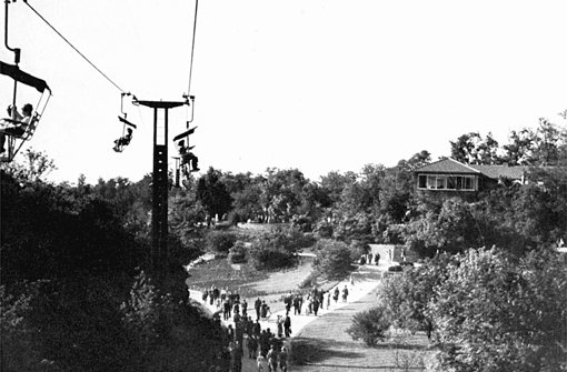 Die Sesselbahn auf dem Killesberg hat 1950 Premiere gefeiert Foto: Archiv