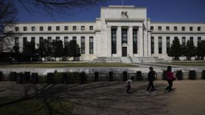 Die US-Notenbank in Washington  hat erstmals seit Beginn der Coronapandemie ihren Leitzins wieder erhöht. Foto: dpa/Ting Shen