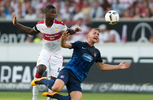 Stephen Sama bei seinem letzten Pflichtspieleinsatz für den VfB Stuttgart gegen Heidenheim. Foto: dpa