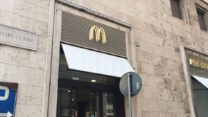 McDonald’s eröffnet Filiale trotz Protesten