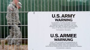Warnung vor dem Betreten einer US-Militäreinrichtung in Deutschland (Symbolbild) Foto: dpa