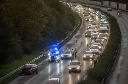 Starke Verkehrsbehinderungen auf der B10 bei Esslingen. Foto: SDMG