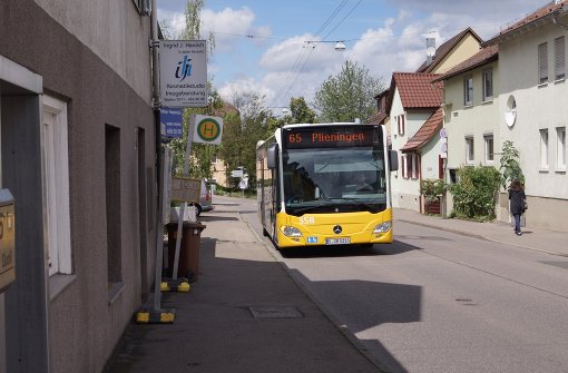 An der Birkheckenstraße ist eine Bushaltestelle verlegt worden, das gefällt nicht jedem. Foto: Fritzsche
