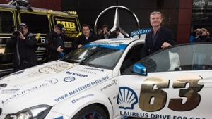 Bei der „Gumball 3000“ fahren auch Prominente wie David Coulthard mit Foto: dpa