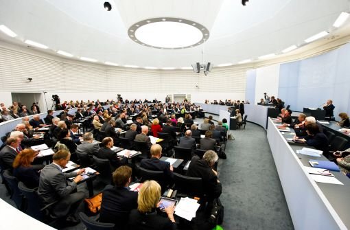 Der geplante Abbau von 11.600 Lehrerstellen erhitzt die Gemüter im Stuttgarter Landtag. Foto: dpa