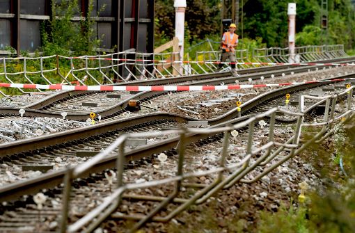 Wegen des Debakels  in Rastatt  üben  24 Verbände  scharfe Kritik am  Krisen-Management der Bahn. Foto: dpa