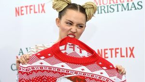 Miley Cyrus spielt bei „A Very Murray Christmas“ mit. Foto: AP