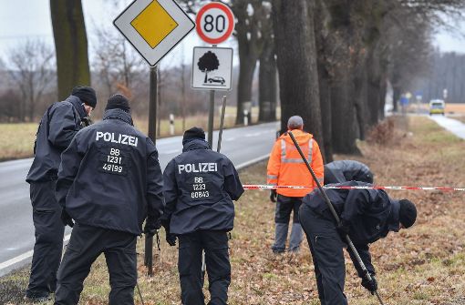 Ein 24-Jähriger soll in Brandenburg zuerst seine Großmutter und dann zwei Polizisten getötet haben. Foto: dpa