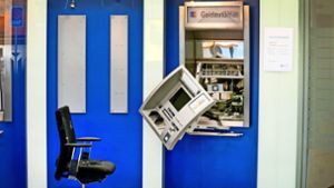 Aufgesprengter Geldautomat in Neukirchen-Vluyn (Archivbild) Foto: dpa/Arnulf Stoffel