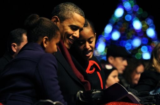 US-Präsident Barack Obama mit seinen Töchtern Malia und Sasha Foto: dpa