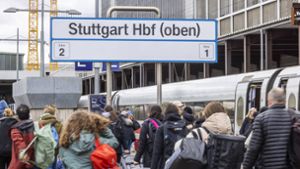 Gegen den verhaltensauffälligen Mann aus Reutlingen wird nun wegen eines Vorfalls am Stuttgarter Hauptbahnhof ermittelt. (Archivbild) Foto: IMAGO/Arnulf Hettrich