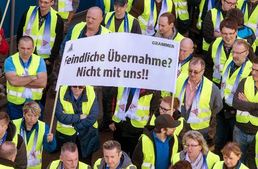 Am Mittwoch haben Beschäftigte gegen die Übernahme von Grammer demonstriert. Foto: dpa