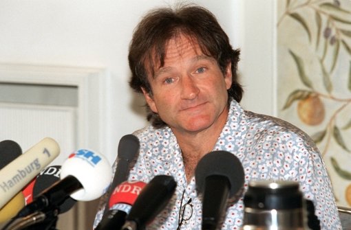 Robin Williams im April 1996 in Hamburg, wo er seinen Film The birdcage vorgestellt hat. Tele 5 zeigt nach dem Tod des Schauspielers am Mittwoch um 20.15 Uhr die Komödie. Foto: dpa