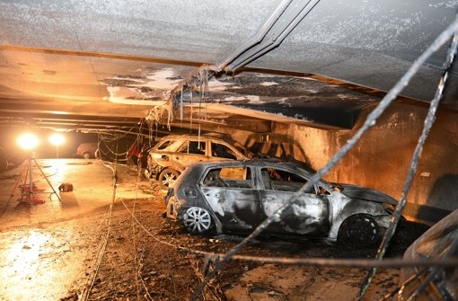 Bei einem Brand in einer Ravensburger Tiefgarage entsteht ein Millionenschaden. Foto: dpa