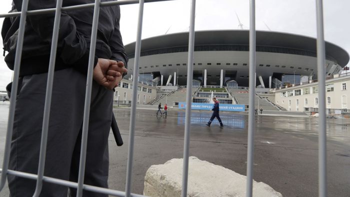 Politiker gibt Betrug bei Stadionbau zu