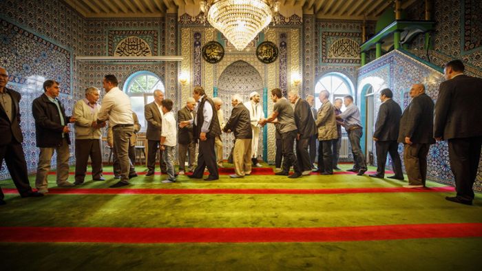 Gebete und Süßes zum Ende des Ramadan