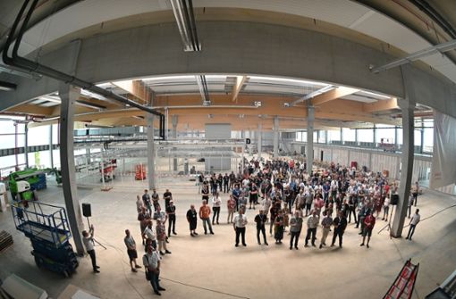 Das Richtfest in der neuen Fabrikhalle in Marbach ist kürzlich gefeiert worden. Foto: Werner Kuhnle