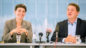 Sandra Detzer und Oliver Hildenbrand, Landesvorsitzende der Partei Bündnis 90/Die Grünen in Baden-Württemberg, treten für eine weitere Amtszeit an. Foto: dpa