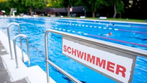 Deutschland droht eine Generation von Nichtschwimmern. Foto: dpa/Hauke-Christian Dittrich