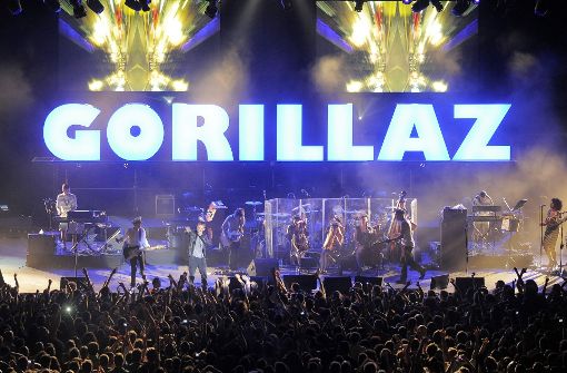 Die britische Band Gorillaz bei einem Auftritt in Byblos Foto: dpa
