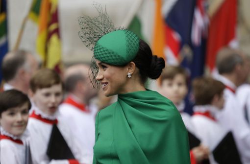 Grün ist nicht nur die Hoffnung, sondern auch das Kleid einer selbstbewussten Frau namens Meghan Markle. Foto: AP/Kirsty Wigglesworth