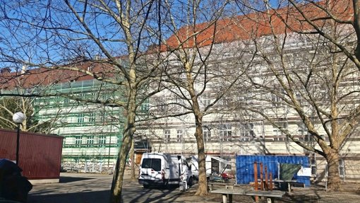 Die Baugerüste am Lindenschulzentrum werden demnächst abgebaut. Foto: Caroline Leibfritz