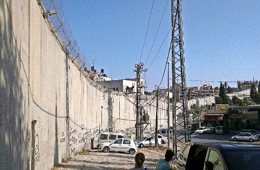 Die Grenzmauer, die das Westjordanland von Israel trennt, ist für Ludwig Machmer zu einem gewohnten Anblick geworden. Weitere Bilder sehen Sie in unserer Fotostrecke. Foto: privat