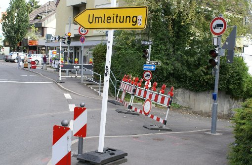 Das Bild stammt aus dem Jahr 2008. Vom 28. November an steht hier wieder so ein Schild an der Riedenberger Straße. Foto: Archiv Warth