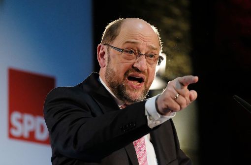 Der SPD-Kanzlerkandidat Martin Schulz hat die Diskussion eröffnet, was mit den Überschüssen der Arbeitslosenversicherung passieren soll. Er will Leistungen erhöhen. Foto: dpa-Zentralbild