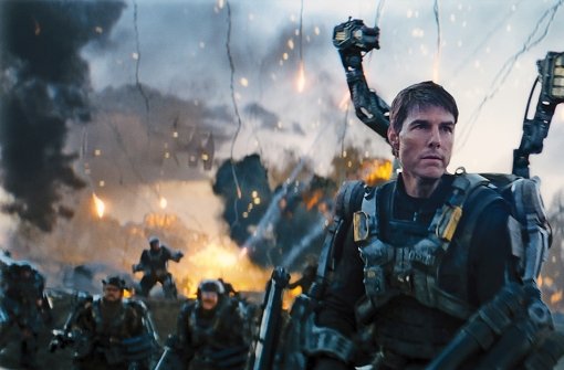 Gefangen im Inferno: Tom Cruise in Edge Of Tomorrow. Mehr Szenen aus dem Zukunfts-Thriller finden Sie in unserer Bildergalerie. Klicken Sie sich durch! Foto: Warner Bros