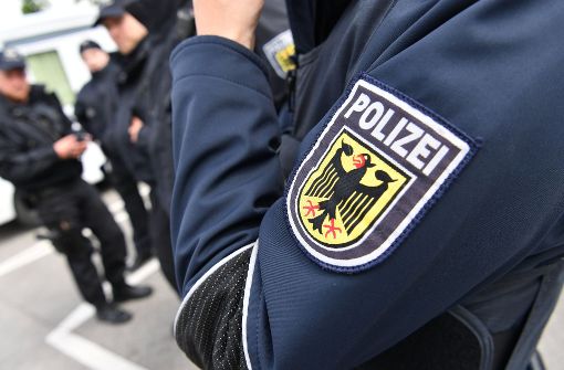 Die Polizei hatte am Wochenende in Stuttgart und der Region wieder eine Menge zu tun (Symbolbild). Foto: dpa