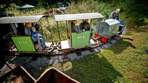 Manfred Schaible und seine Gartenbahn Foto: Gottfried Stoppel