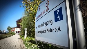Nach dem Tod einer 21-Jährigen in der Filderklinik in Filderstadt wird die Leiche der Frau obduziert. Foto: Lichtgut/Achim Zweygarth