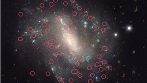 Das Bild zeigt eine der Galaxien, die Forscher durch das Hubble-Teleskop zur Berechnung der Expansion des Weltalls beobachteten. Foto: NASA/ESA