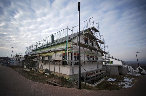 Nach elf Jahren Diskussion werden in Grünbühl neue Häuser gebaut. Foto: dpa