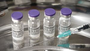 Biontech hatte ursprünglich mit einem angepassten Impfstoff gegen die Omikron-Variante im Frühjahr gerechnet (Symbolbild). Foto: dpa/Soeren Stache